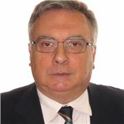 Profesor con el título de  Máster del Profesorado de Secundaria , Bachiller y F.P.  , imparte clases de matemáticas a domicilio